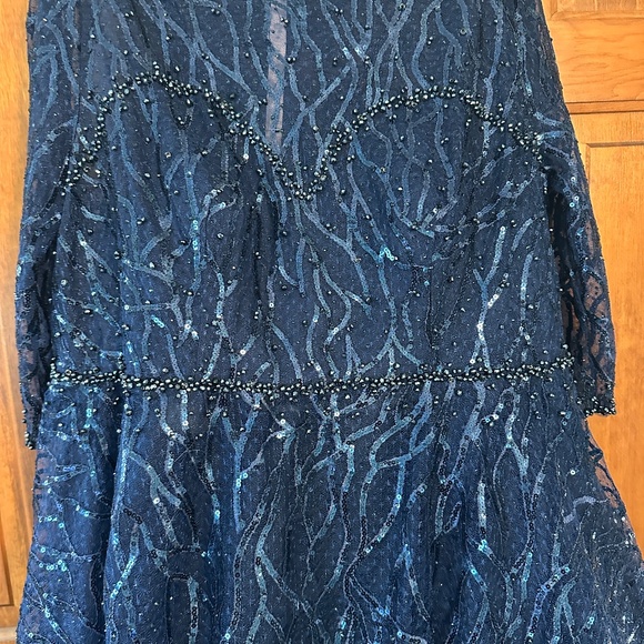 NEW Mac Duggal Embellished Navy 1/2 Sleeve Dress size 20 - Picture 7 of 15